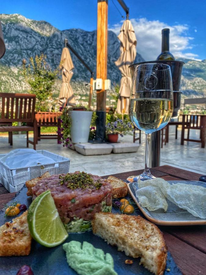 Montebay Perla Otel Prčanj Dış mekan fotoğraf